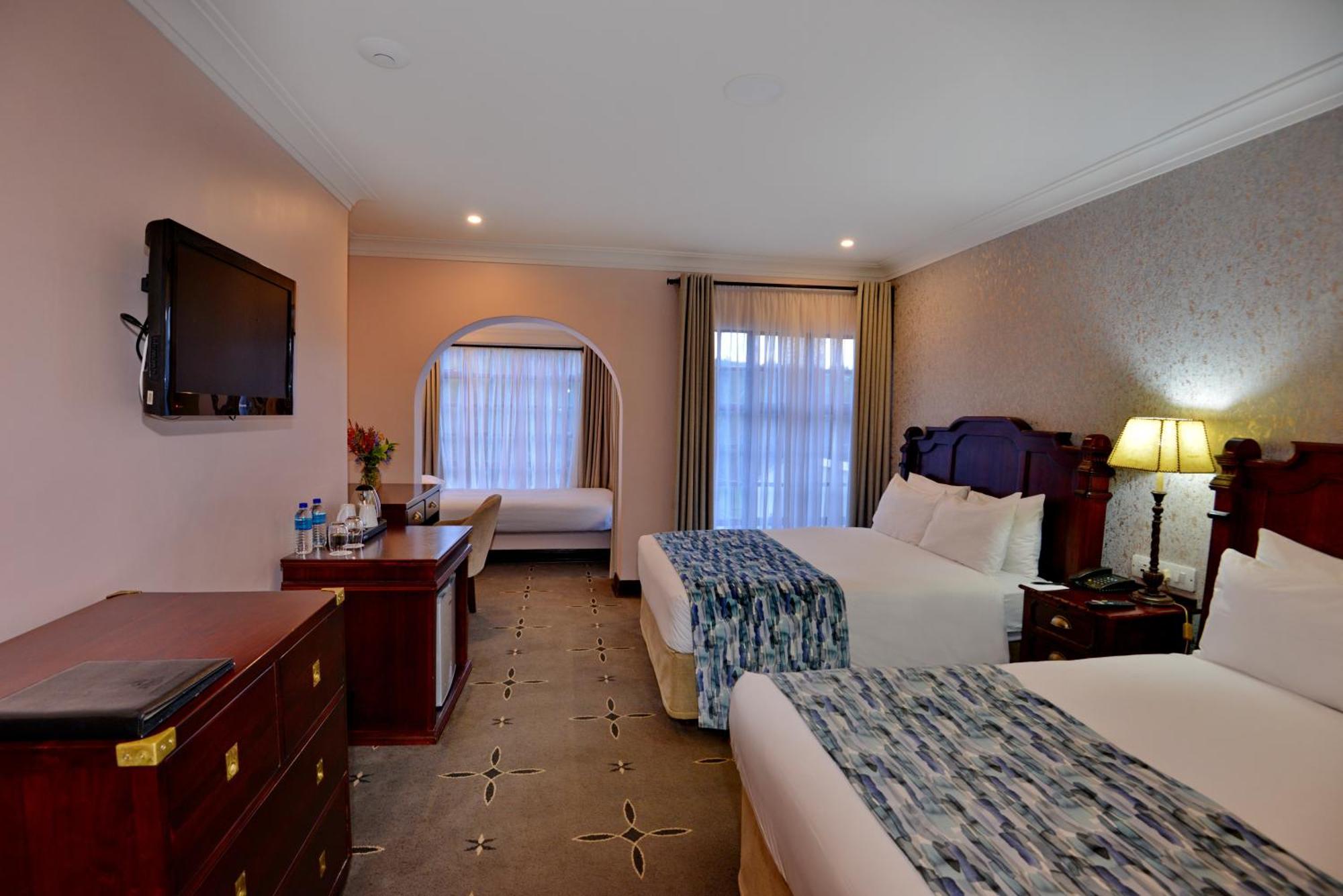 Nyanga Troutbeck Resort מראה חיצוני תמונה